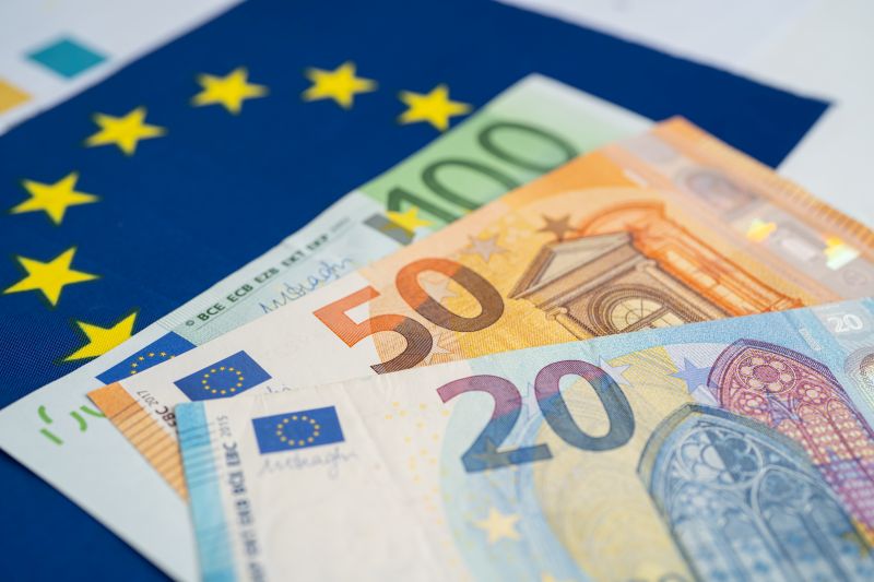 Bruselas paga el Fondo de Recuperación pero duda del plan español para pagar las pensiones